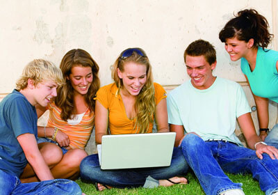 蘑菇视频App下载体验：沉浸式娱乐与难以逃离的真实反转